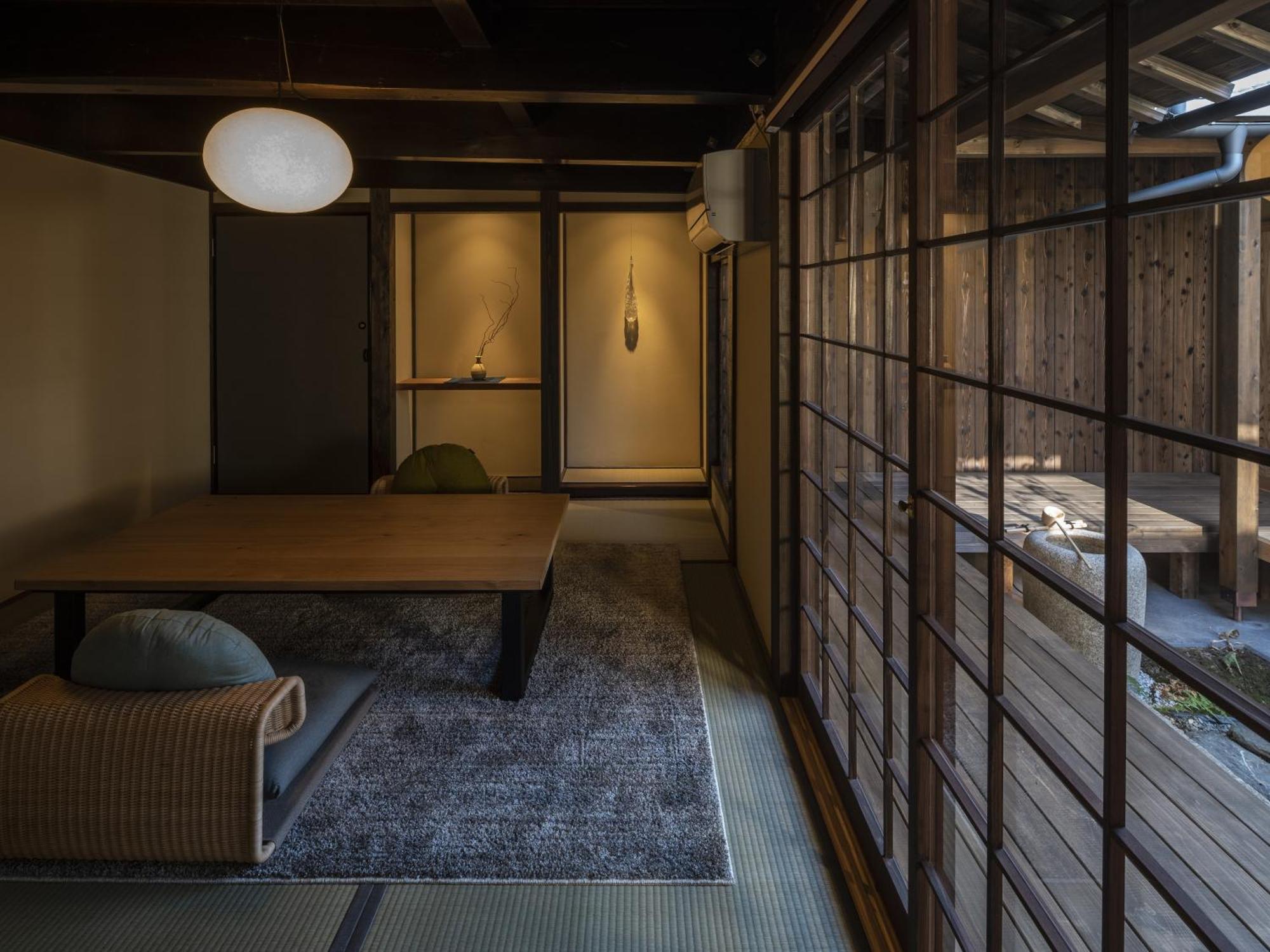 Nipponia Hotel Ozu Castle Town Екстер'єр фото