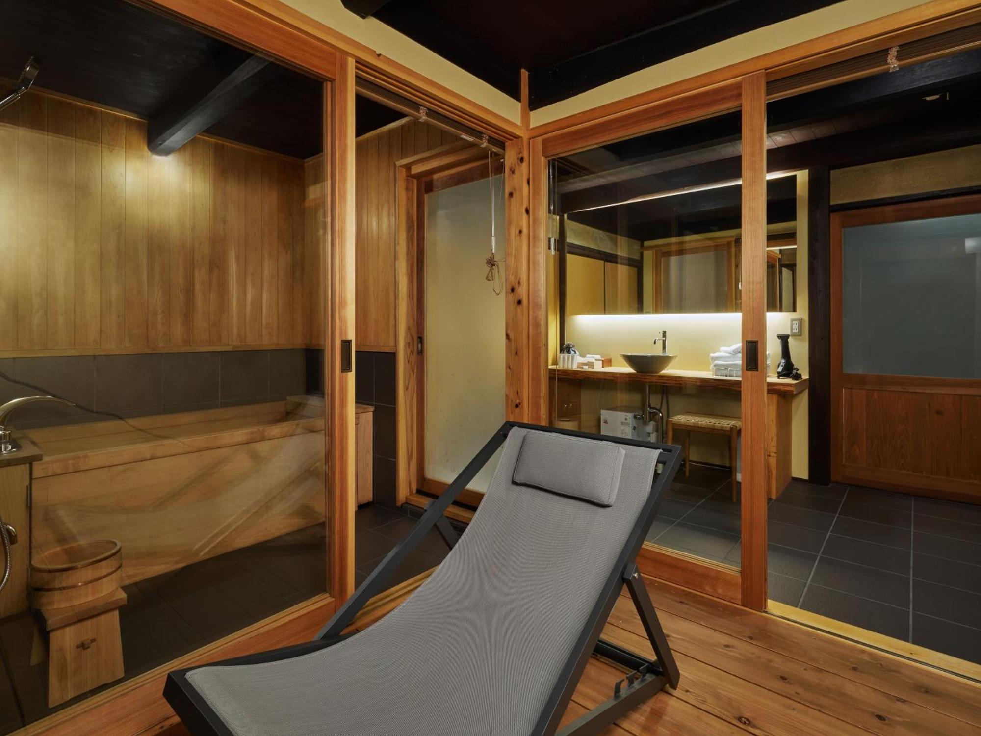 Nipponia Hotel Ozu Castle Town Екстер'єр фото