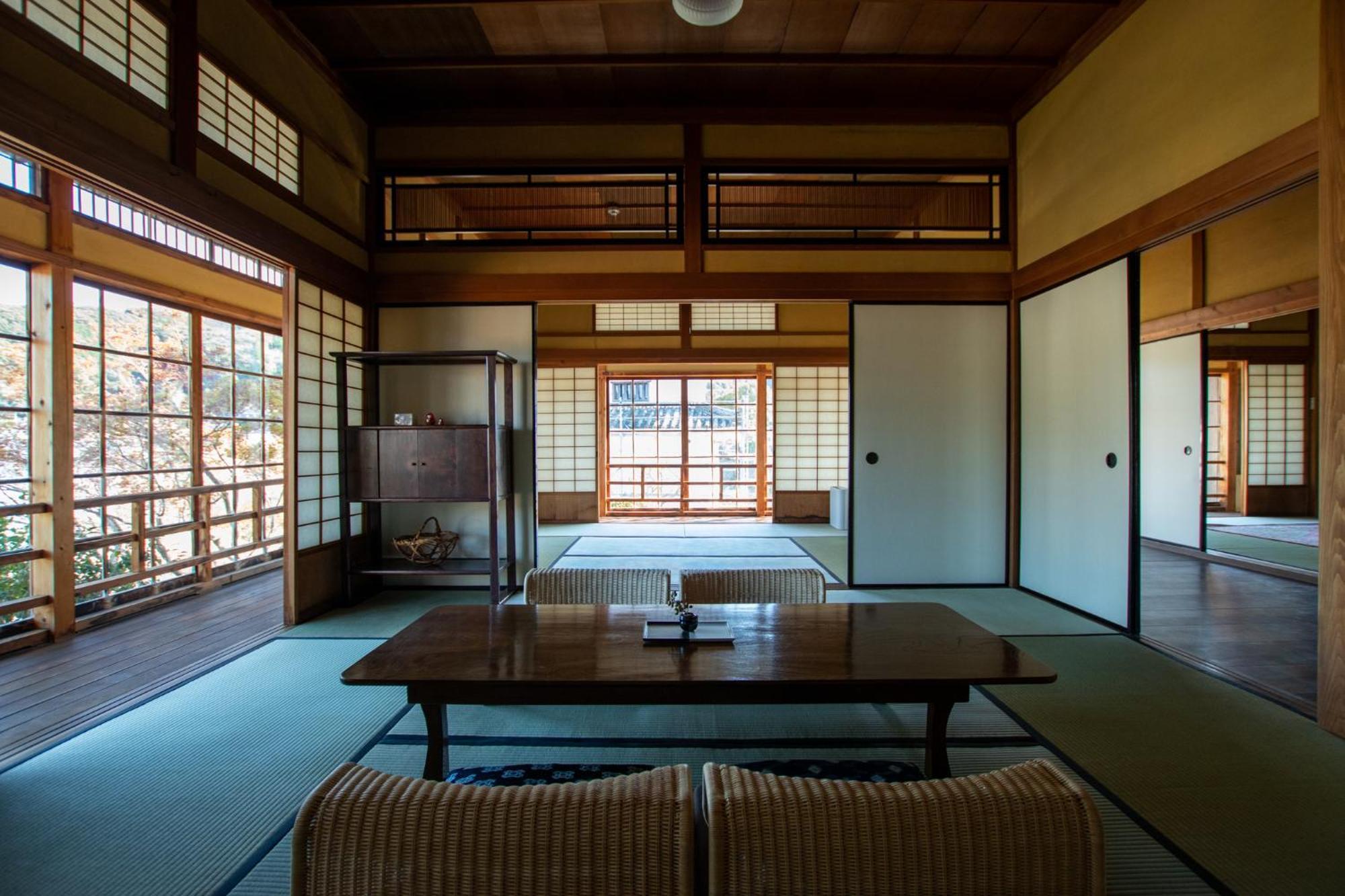 Nipponia Hotel Ozu Castle Town Екстер'єр фото